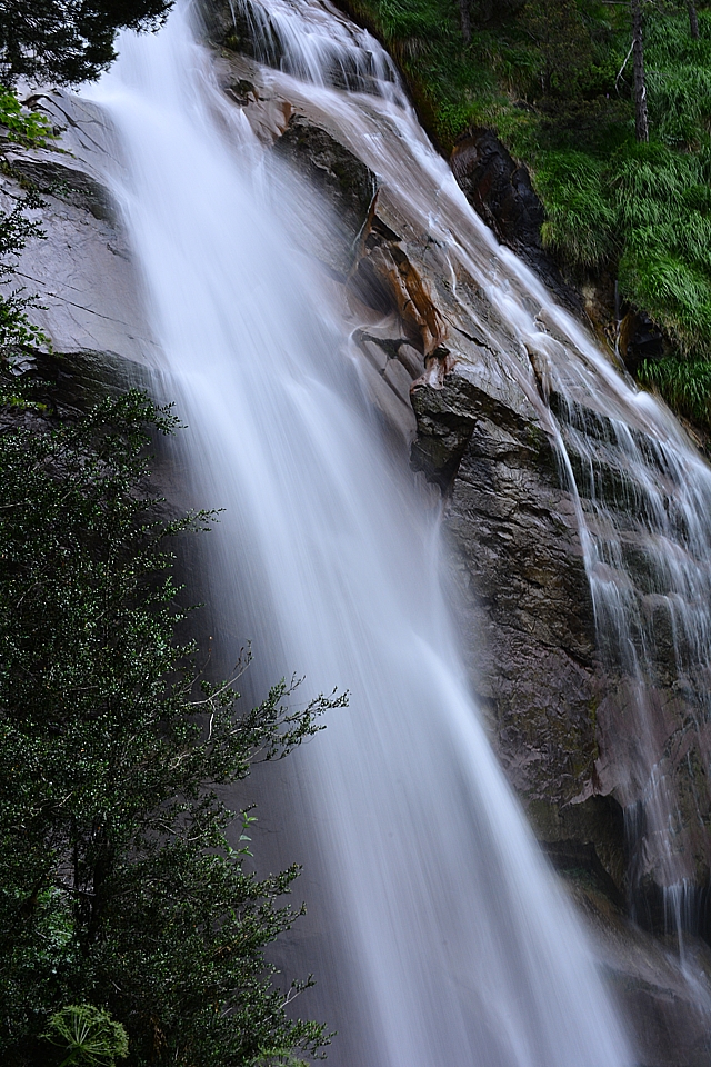 176. valle de pineta - cascadas rio la larra.jpg